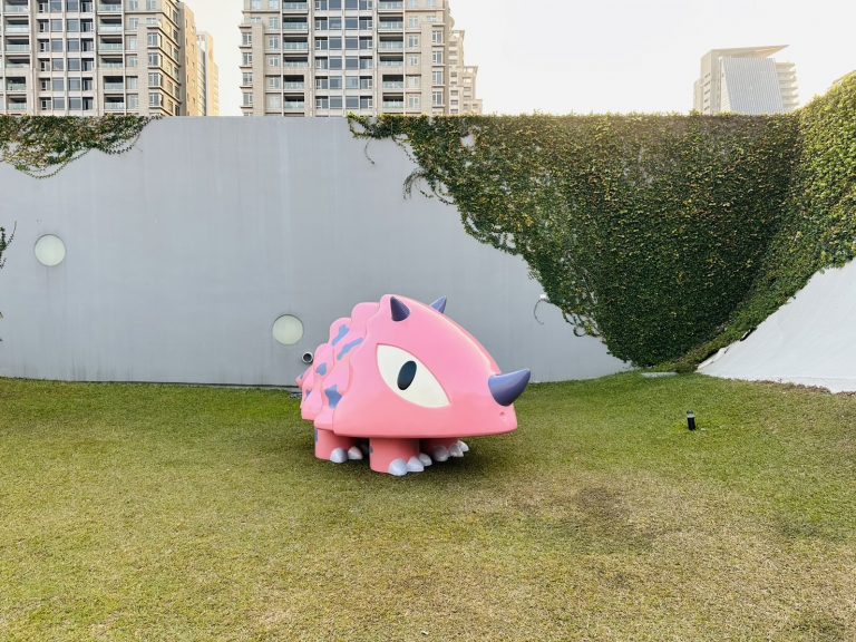 Fiberglass  Dinosaur Statue-National Taichung Theater 