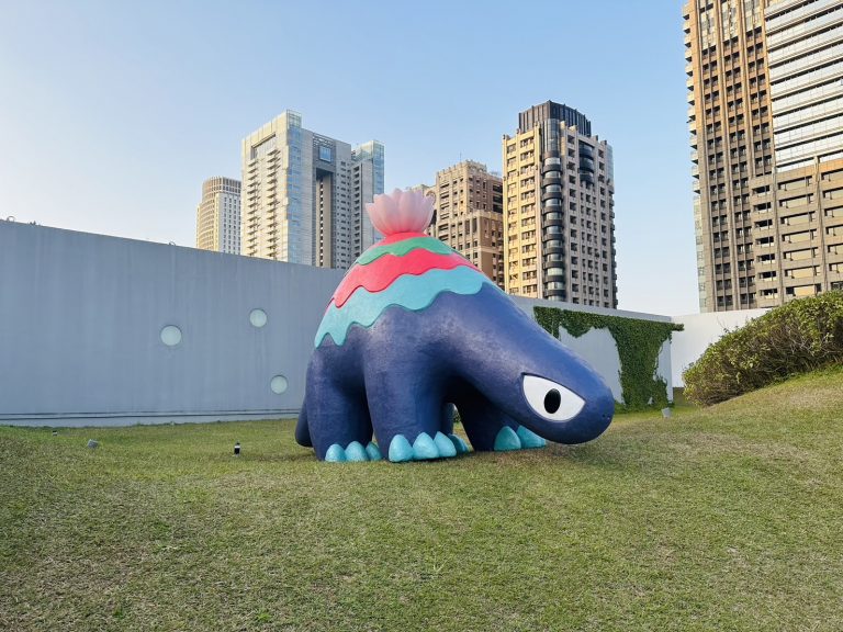 Fiberglass  Dinosaur Statue-National Taichung Theater 